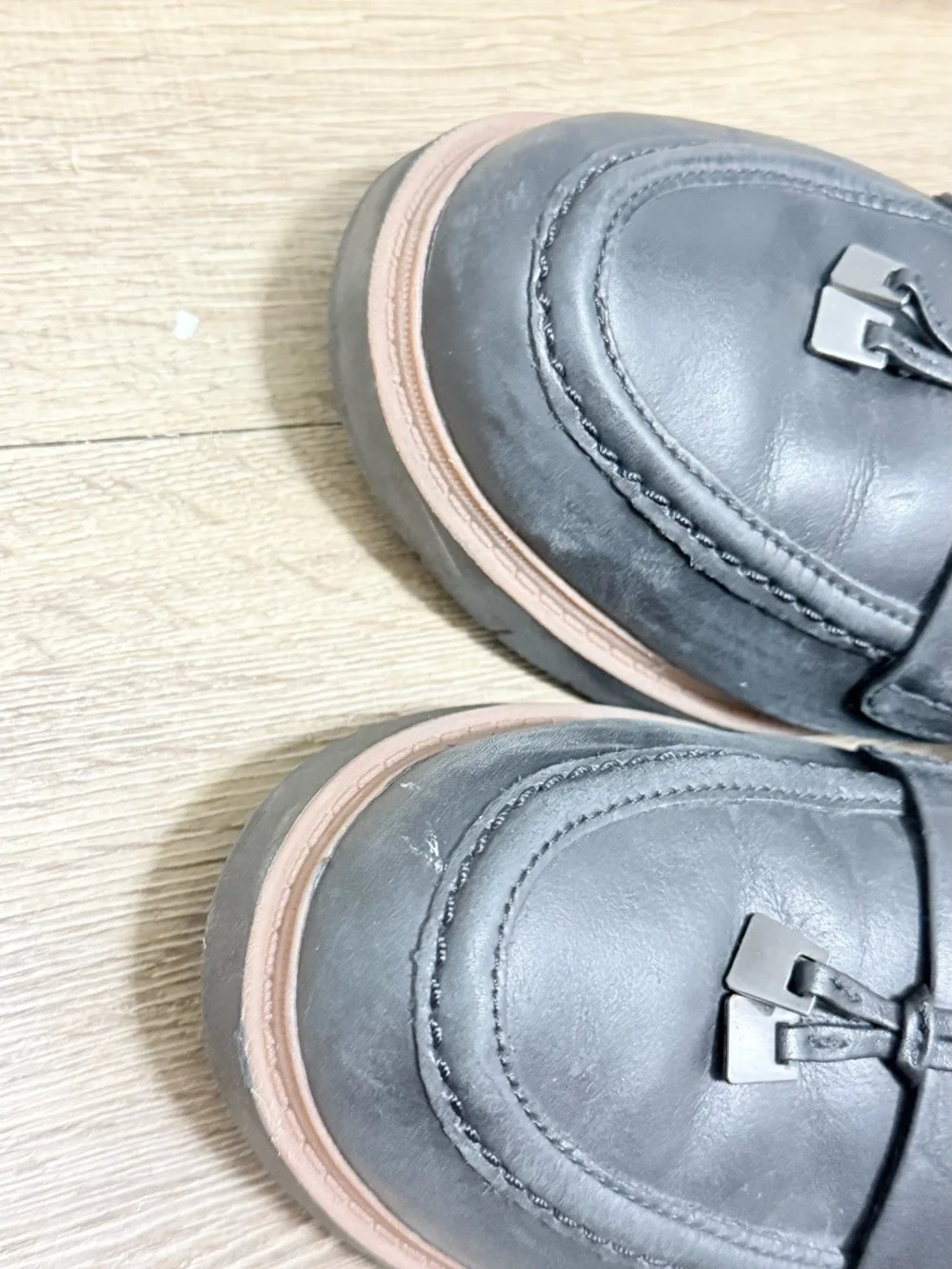 Clarks Gray Leather Tassel Loafers with Contrasting Sole